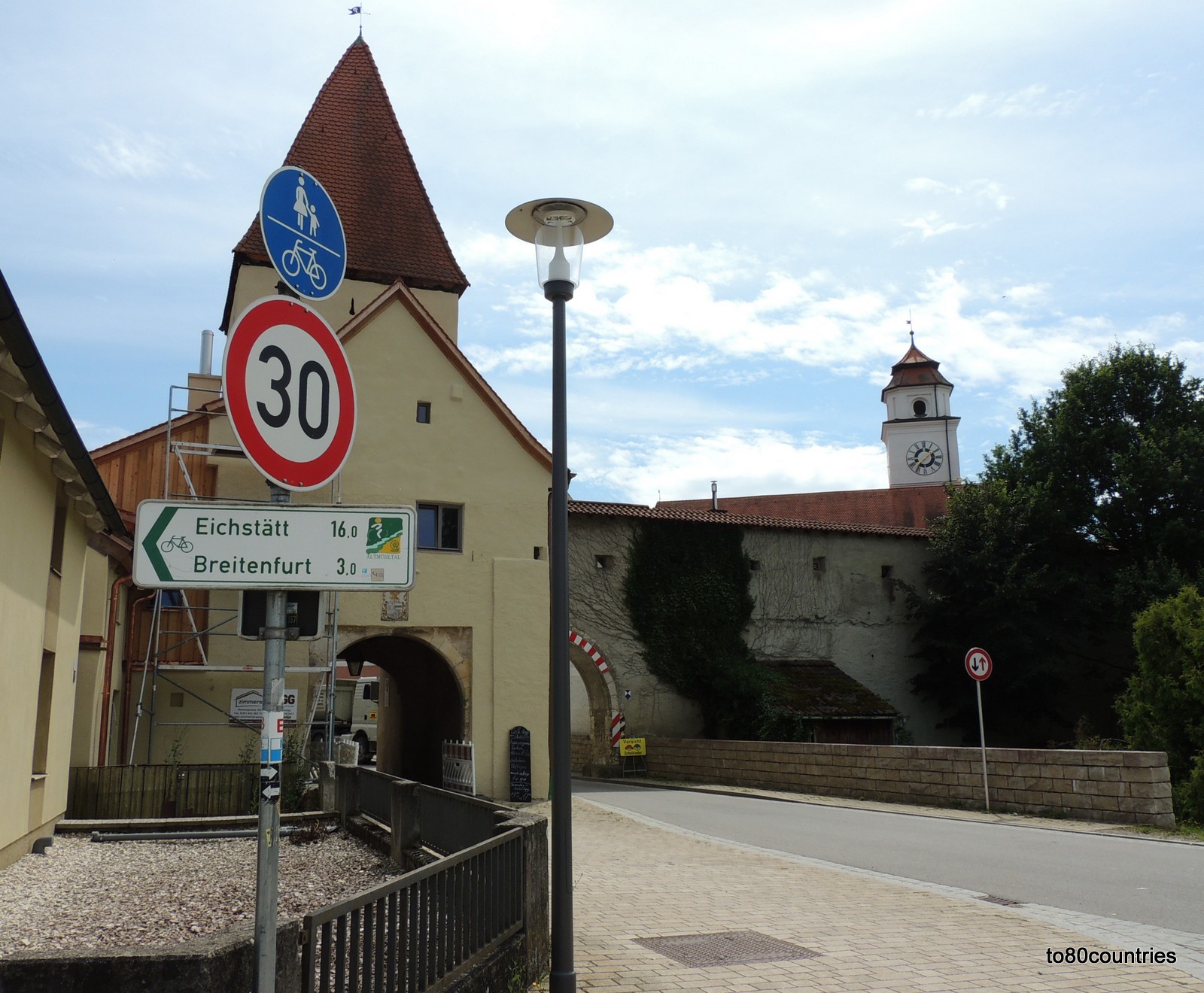 Altmühl-Radweg bei Dollnstein