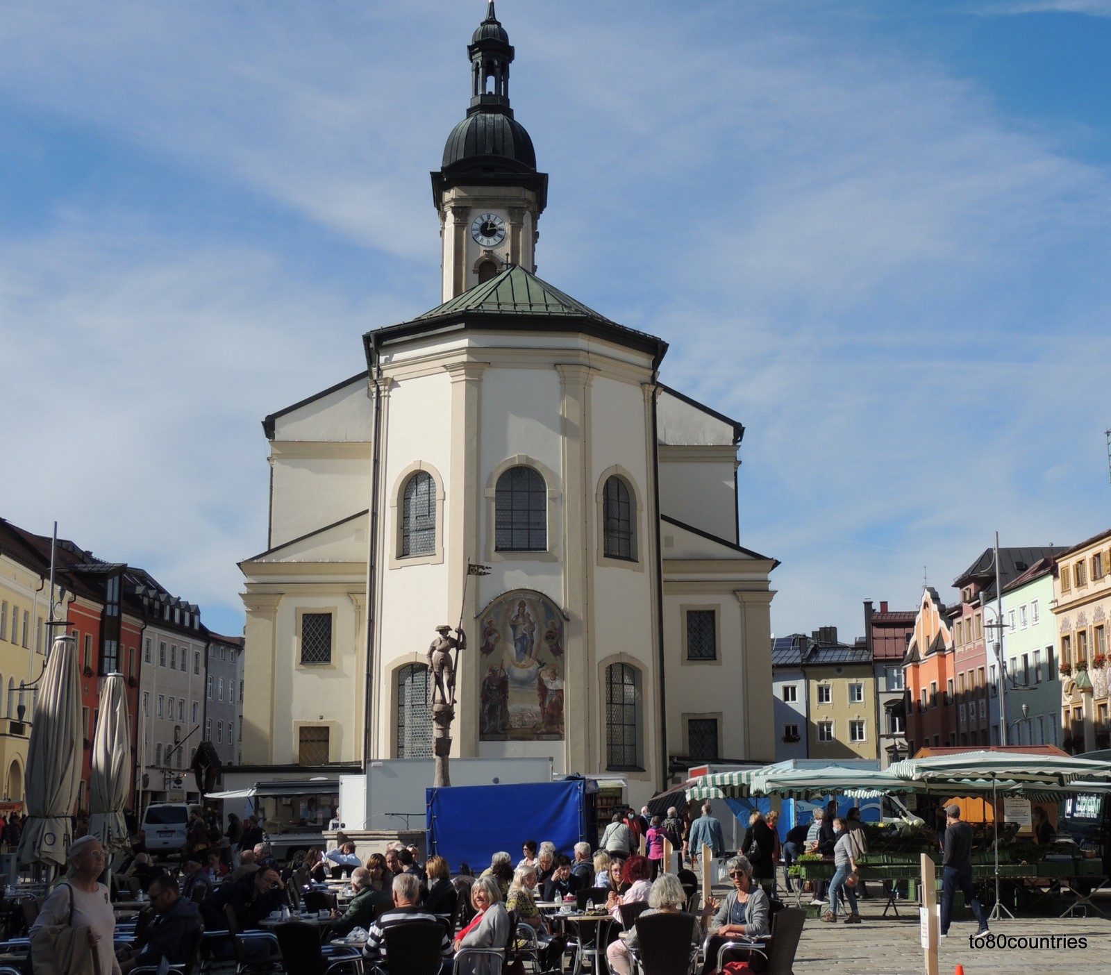 Traunstein - Marktplatz mit St. Oswald