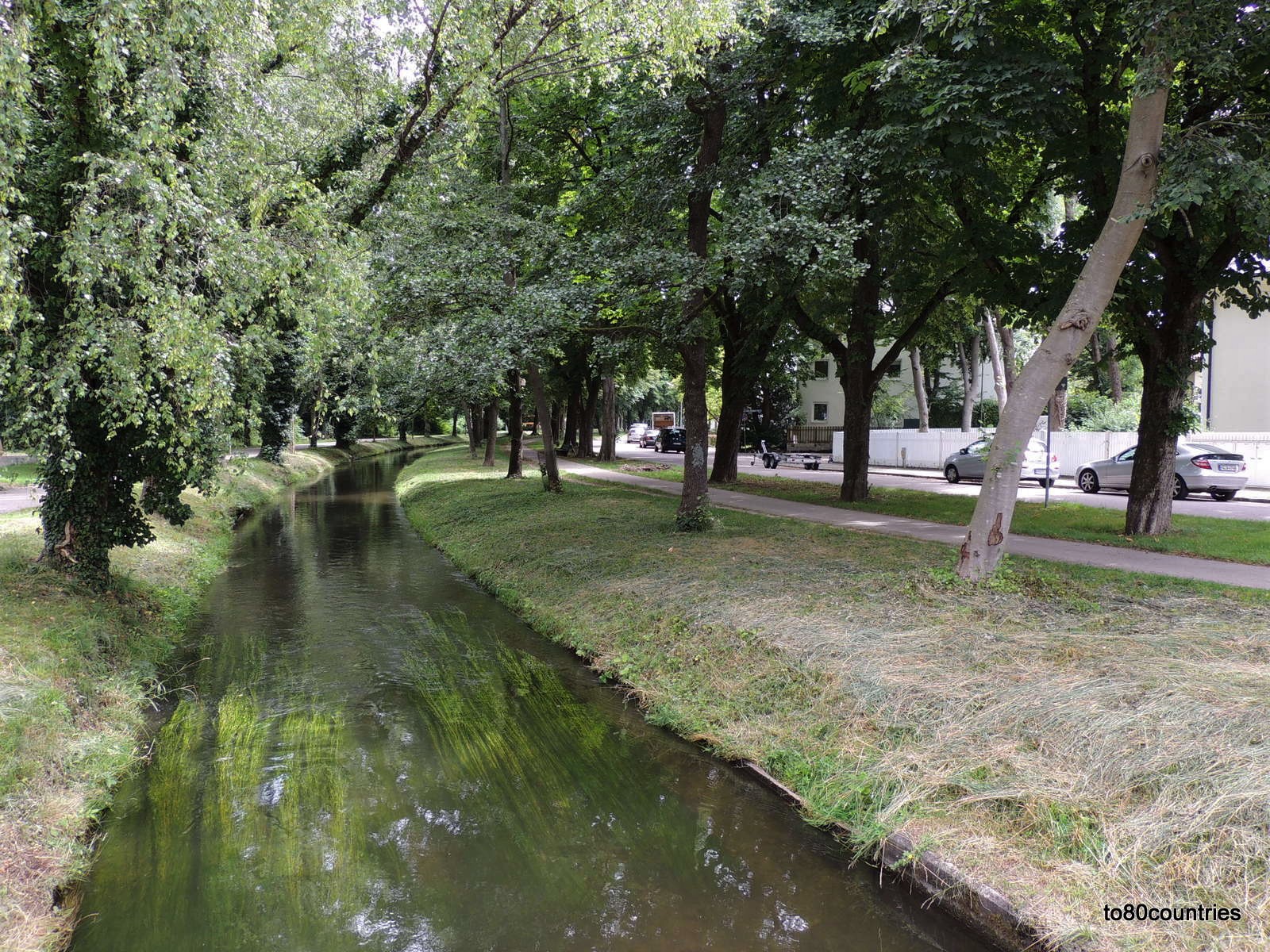 Pasing-Nymphenburg-Kanal in der Villenkolonie Pasing