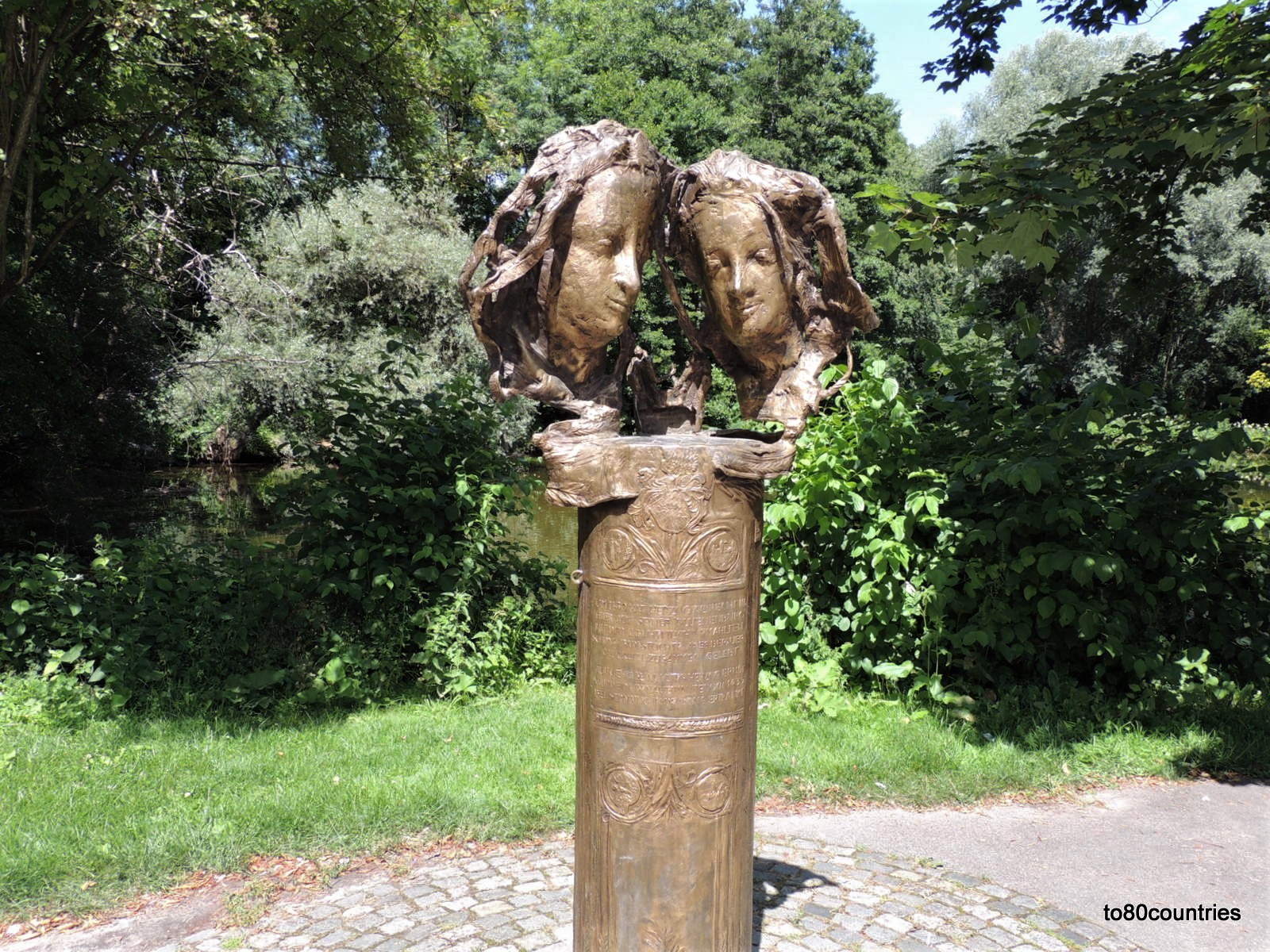 Denkmal für Agnes Bernauer am Schloss Blutenburg