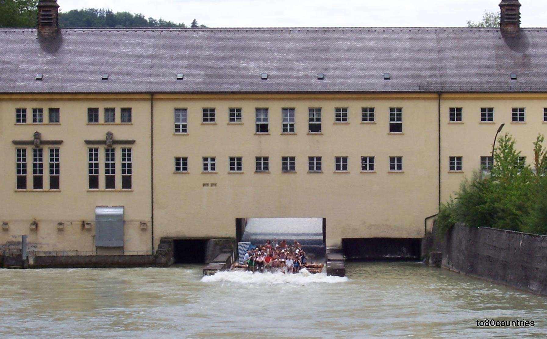 Wasserkraftwerk Höllriegelskreuth am Isar-Werkkanal