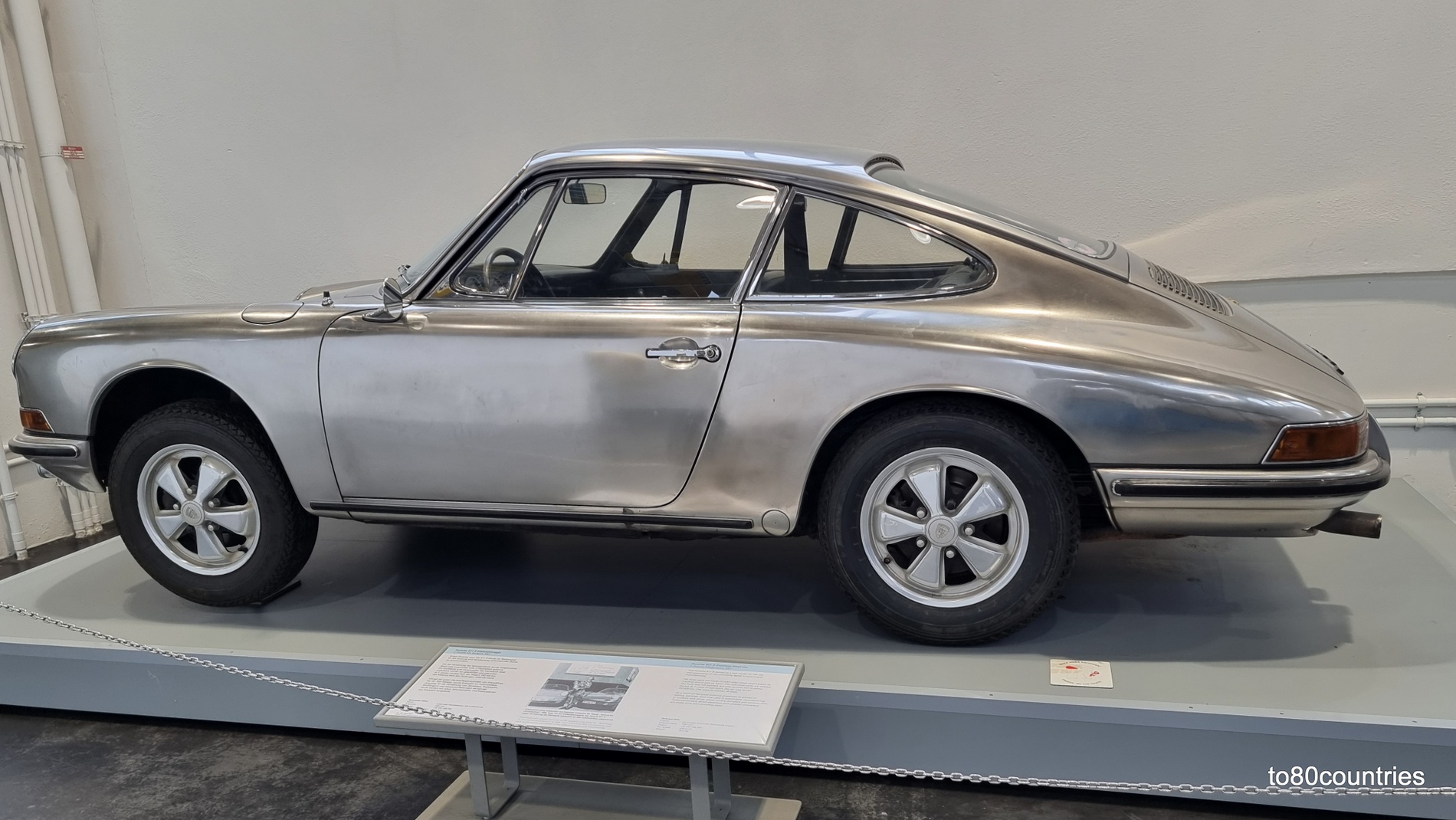 Verkehrszentrum des Deutschen Museums - Porsche 911 S Edelstahlwagen