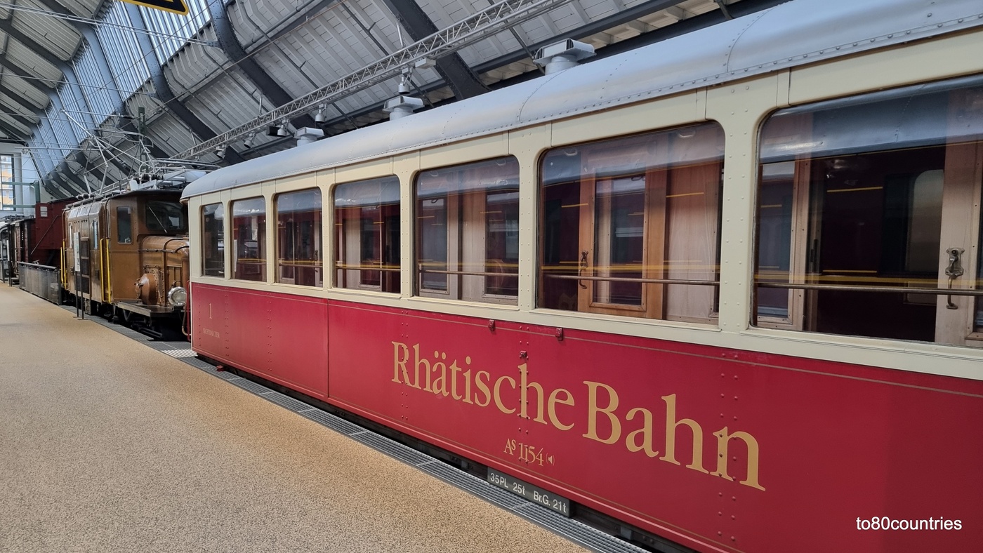 Verkehrszentrum des Deutschen Museums - Personenwagen der Rhätischen Bahn