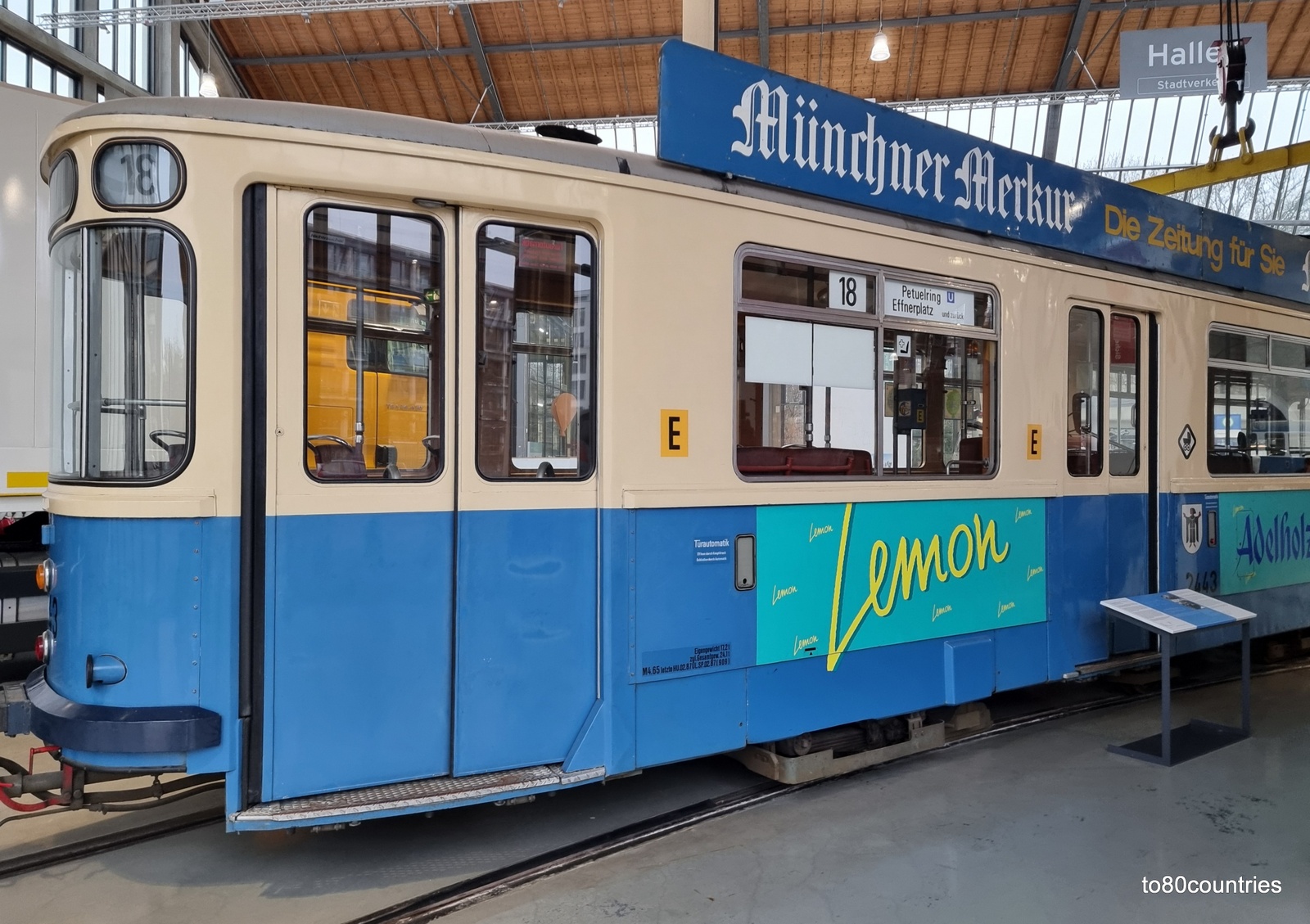 Verkehrszentrum des Deutschen Museums - Großraumtram vom Typ M - München