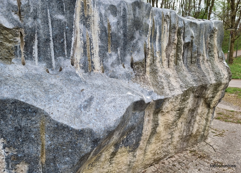 Guten-Tag-Brunnen von Makoto Fujiwara - Westpark München