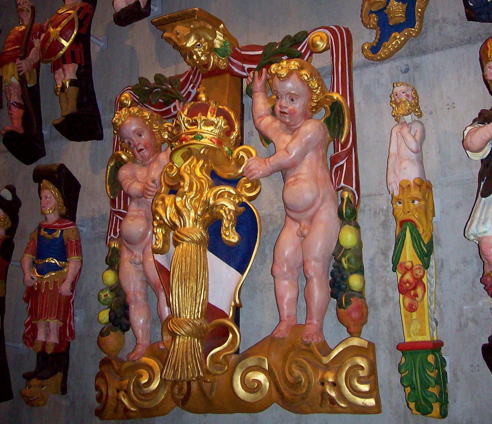 Skulpturen im Vasa Museum
