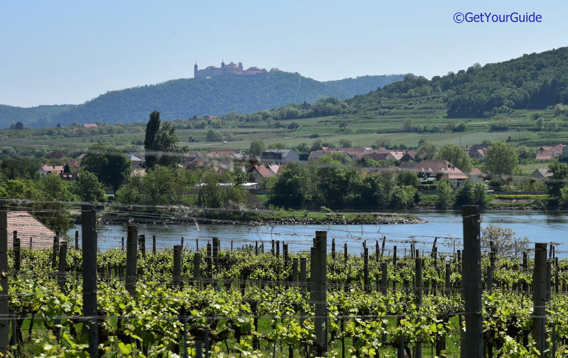 Blick auf das Stift Göttweig / Wachau