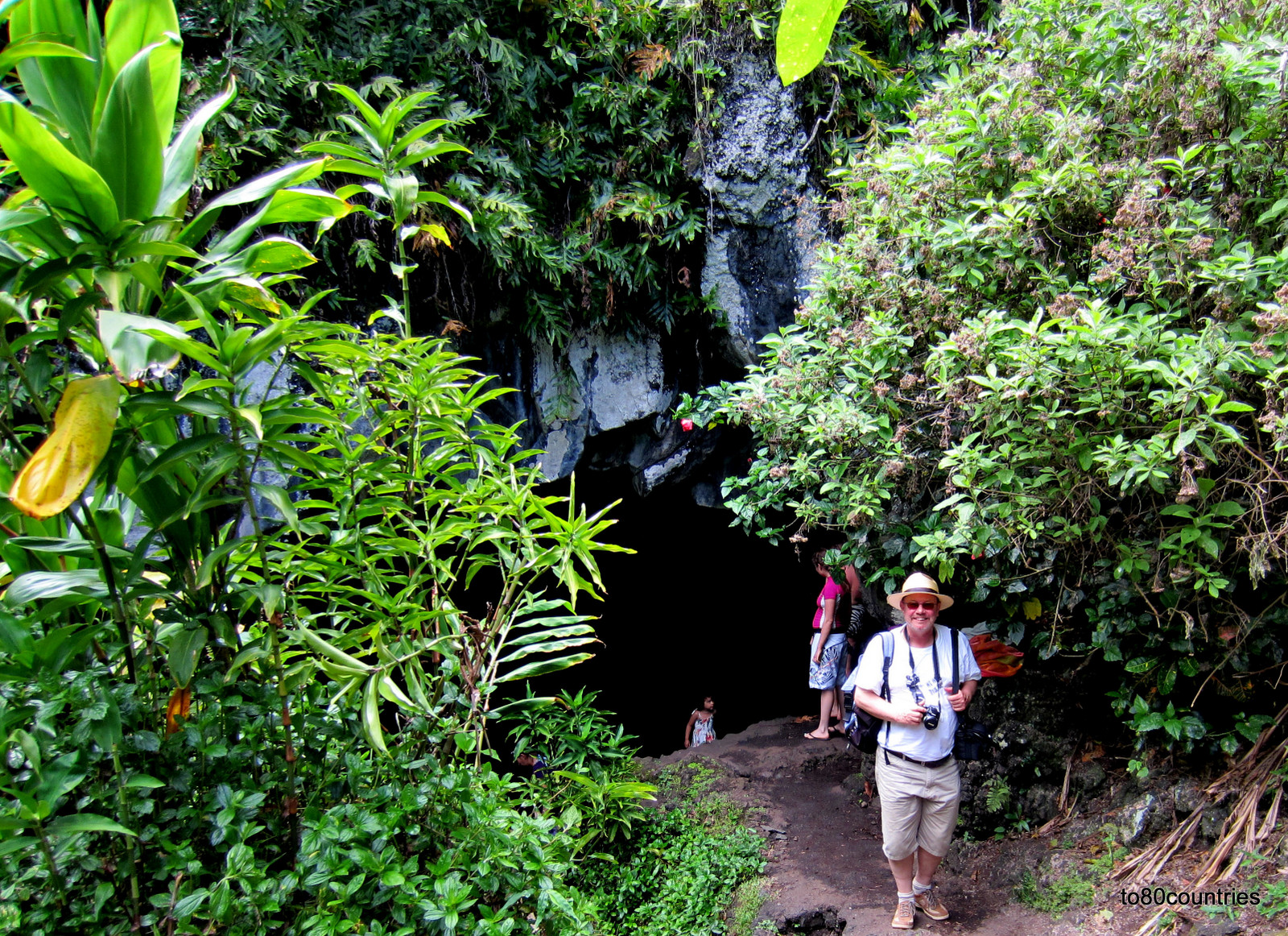 Höhle an der Keawaiki Bay - Maui