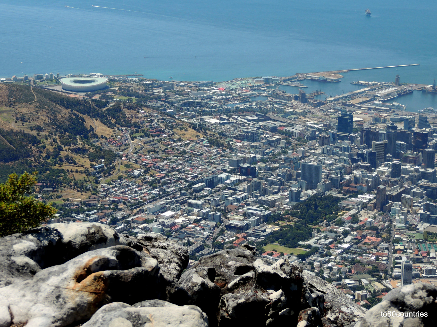 Ausblick vom Tafelberg auf Kapstadt