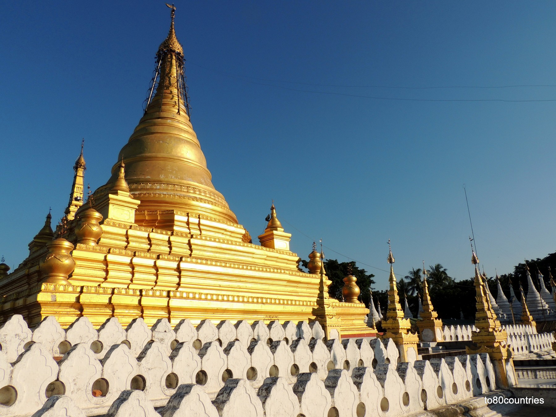 Kuthodaw Pagode in Mandalay - Burma
