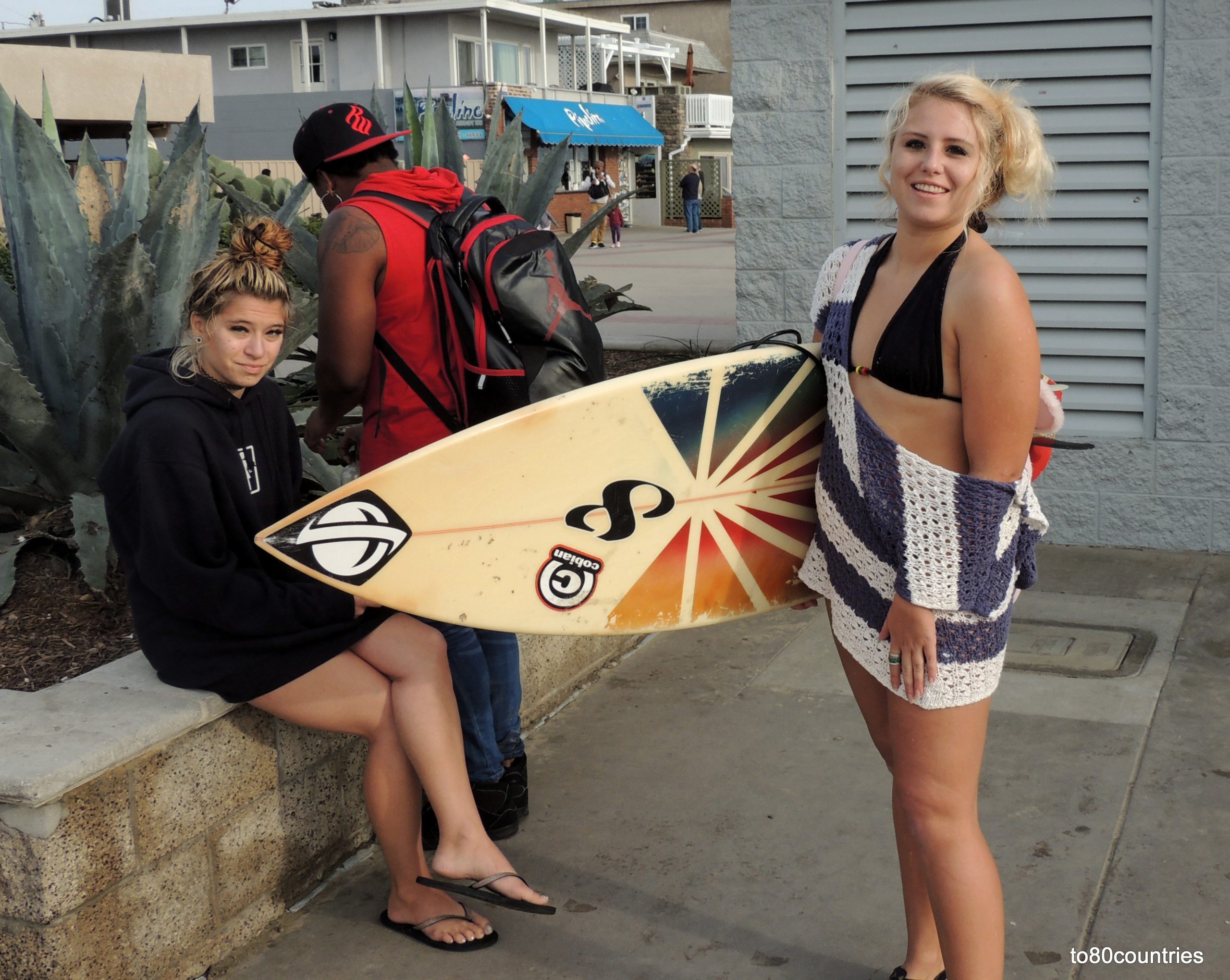 Newport Pier Südkalifornien - Surfgirls