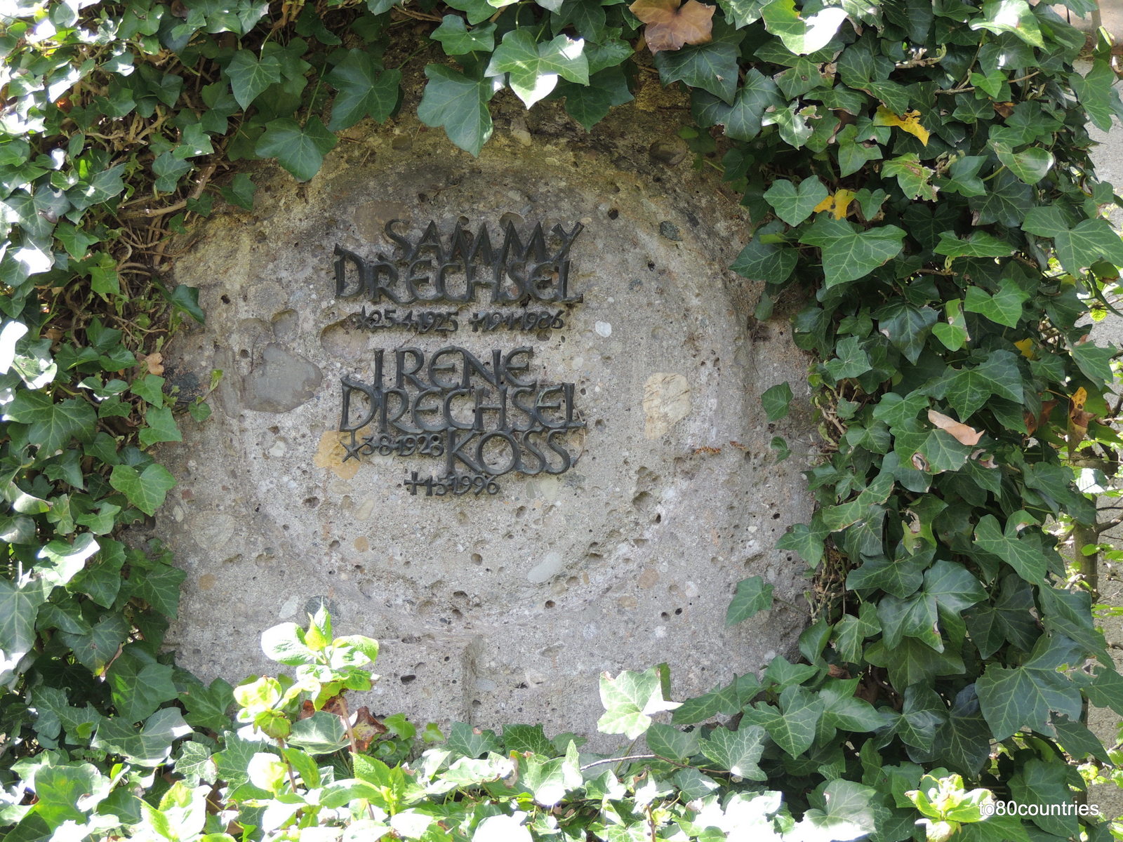 Prominentengräber: Sammy Drechsel und Irene Koss - Nordfriedhof München