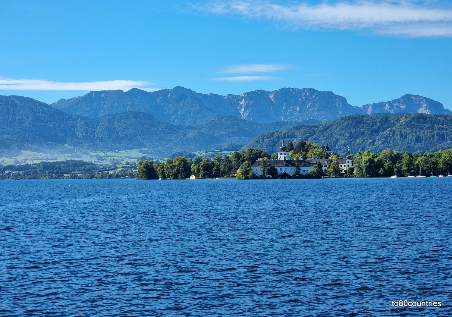 Traunsee mit Höllengebirge