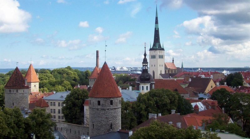 Tallinn - Blick vom Domberg auf die Unterstadt